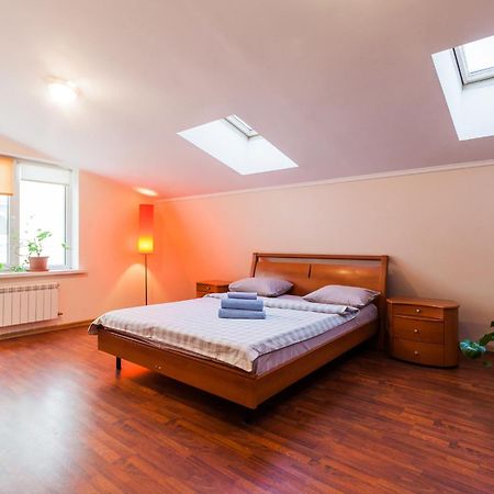 Apartment At Malaya Zhytomyrska 5 Киев Экстерьер фото