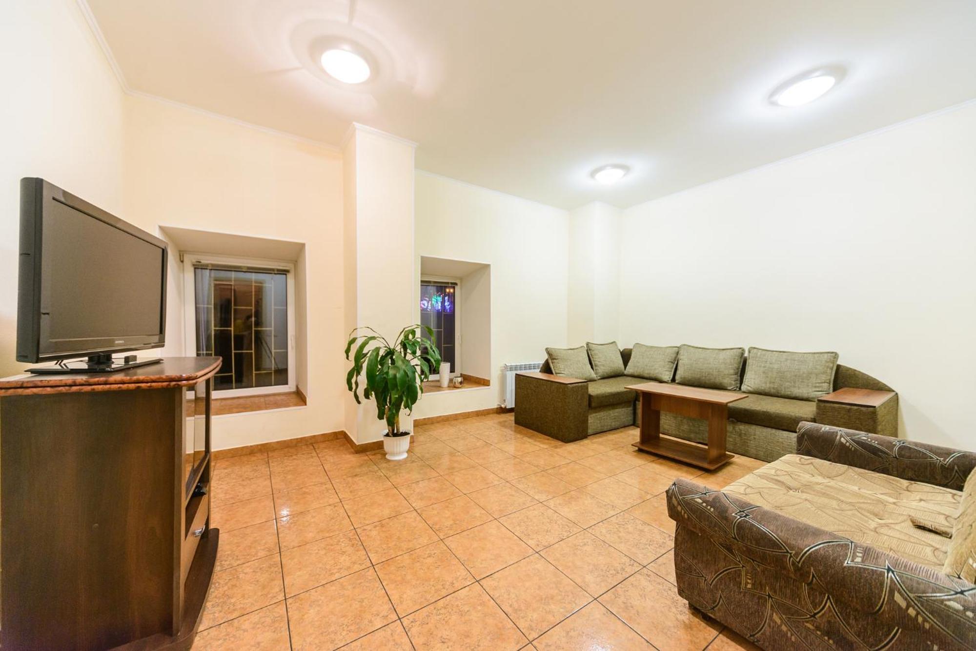 Apartment At Malaya Zhytomyrska 5 Киев Экстерьер фото